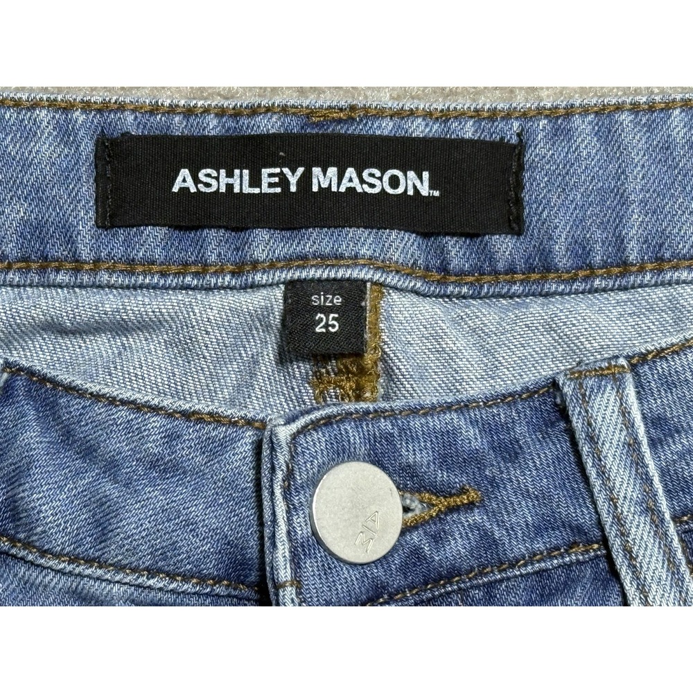 Ashley Mason Shorts Womens 25 Distressed Denim Frayed Hem Ripped Casual Summer - Picture 4 of 9